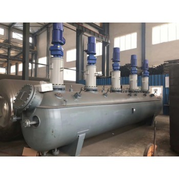 5000L外盤管加熱不銹鋼反應釜 5000L外盤管加熱不銹鋼反應釜